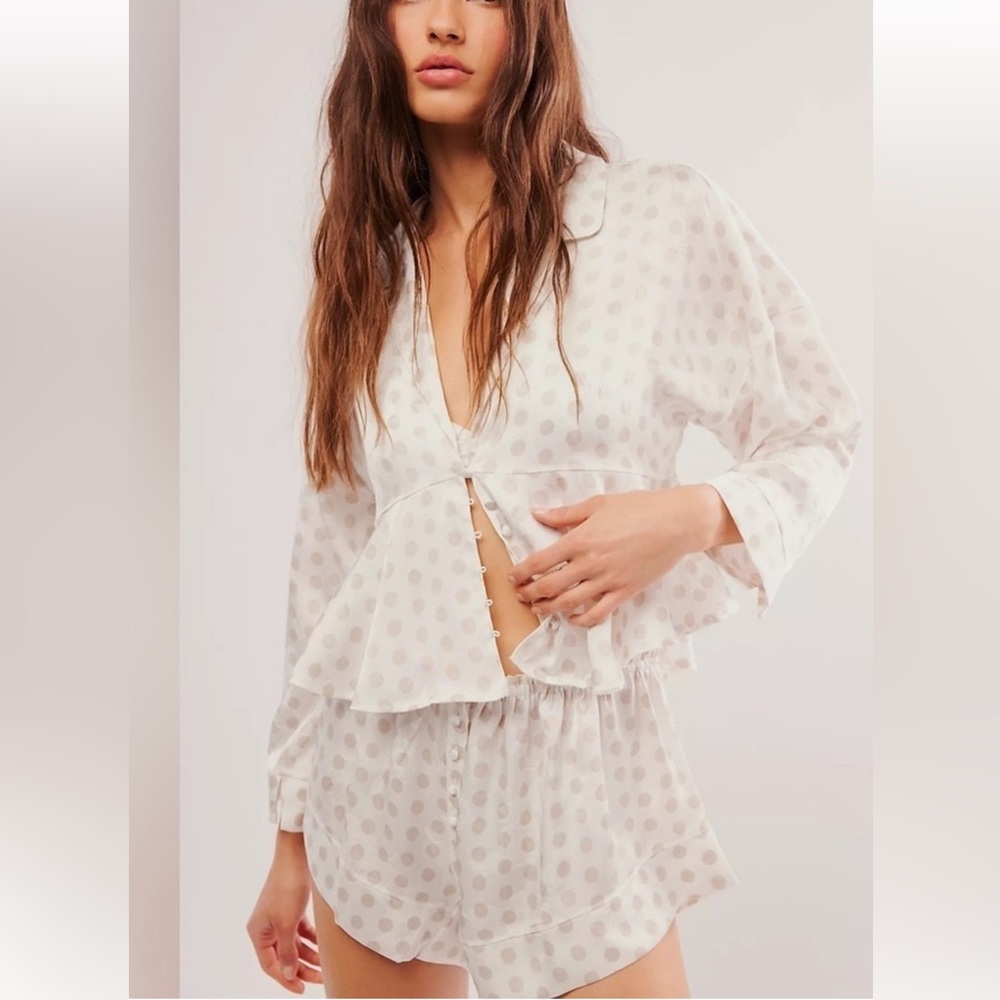 FREE PEOPLE INTIMATELY BEAUTY SLEEP PAJAMA SET in White NWT sz L - Picture 2 of 7